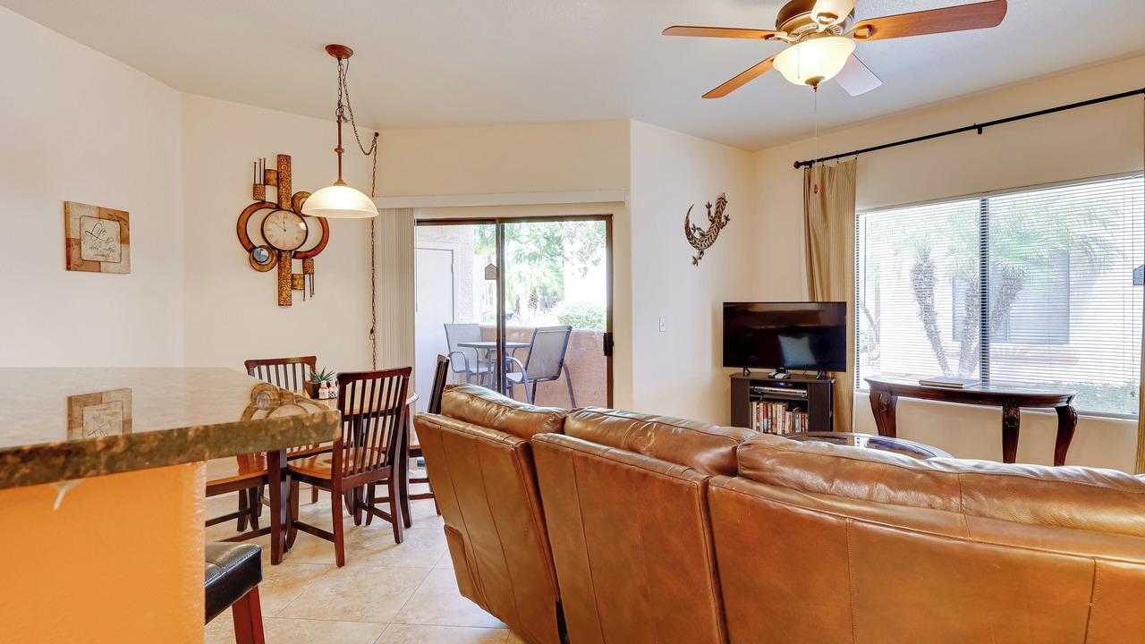 Photo of Livingroom in Maryvale Village