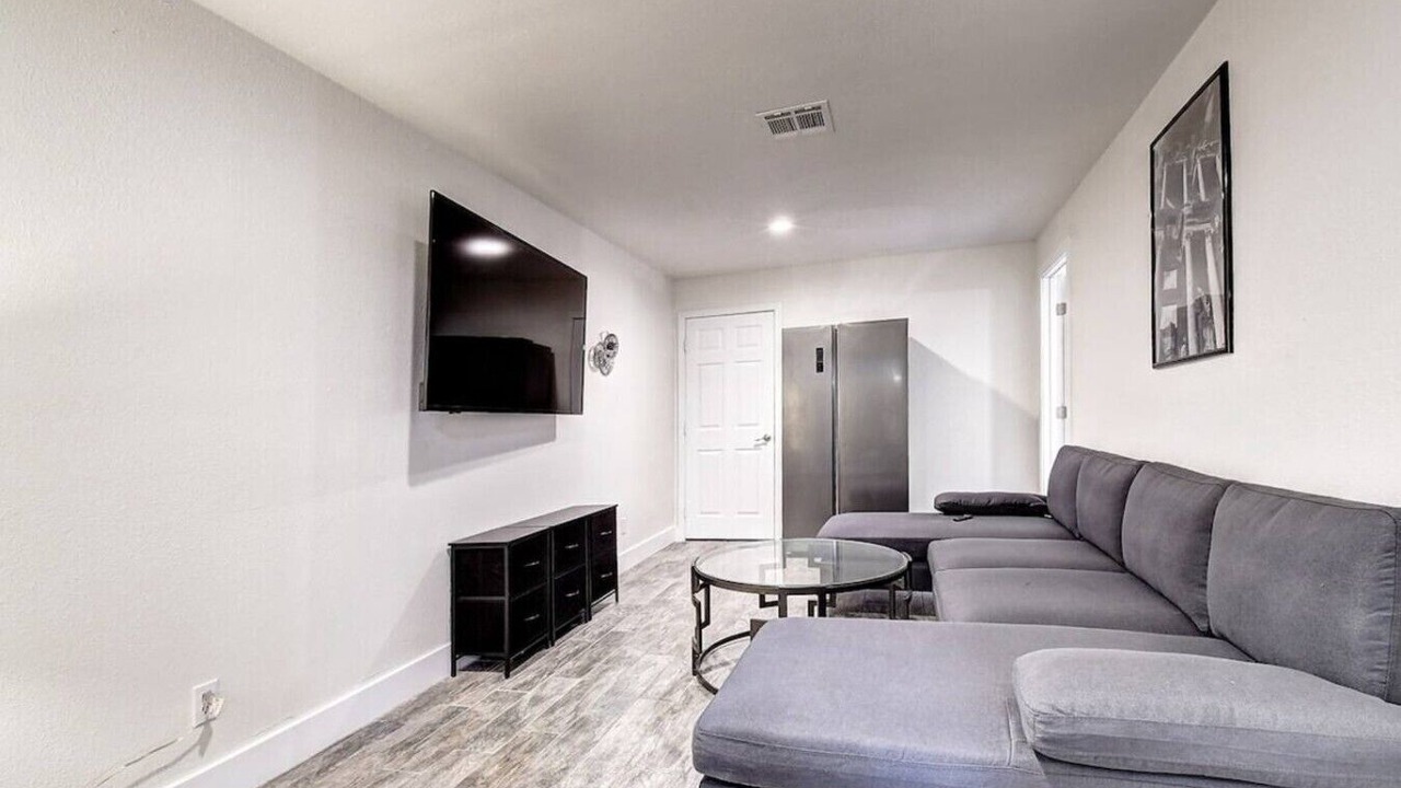 Photo of Livingroom in Paradise Valley Village