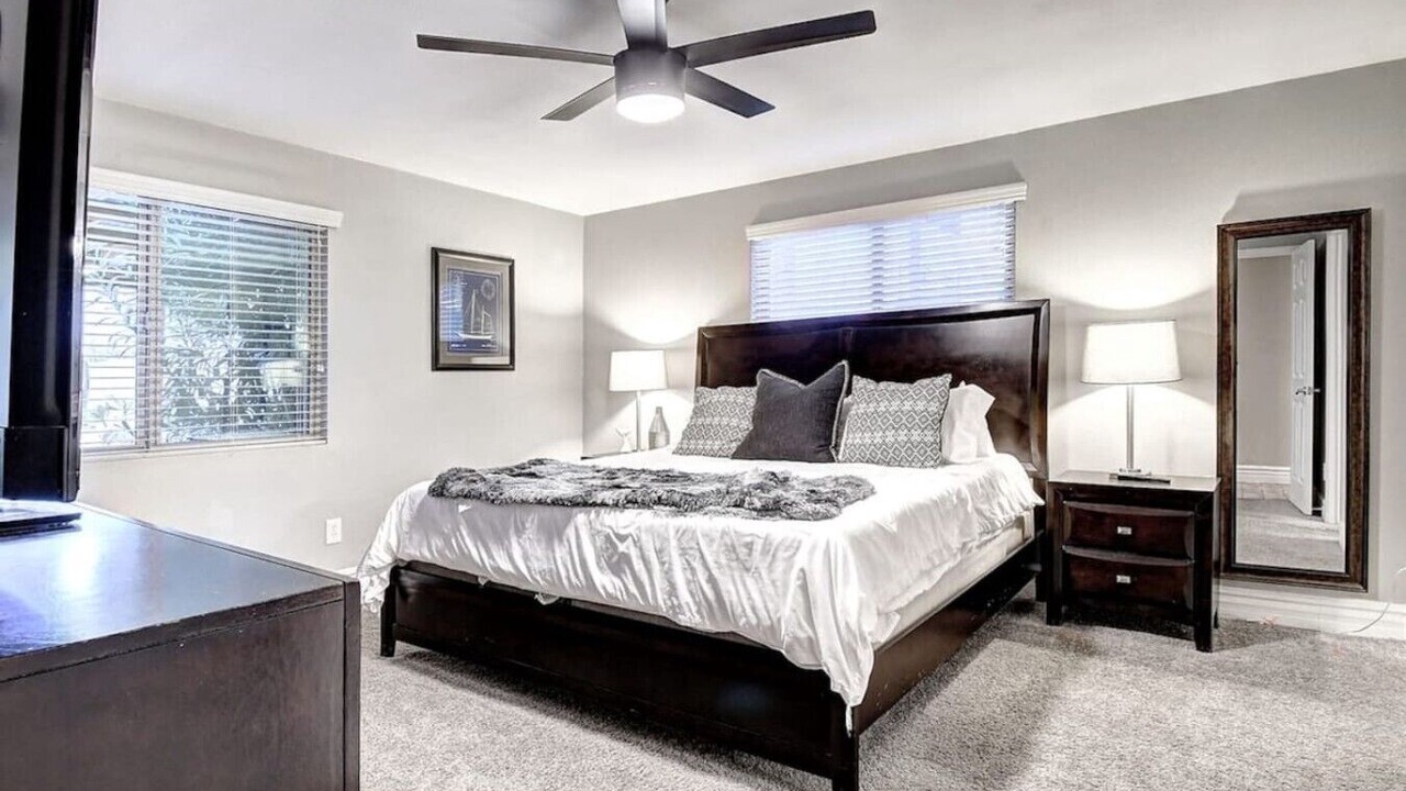 Photo of Bedroom in Paradise Valley Village