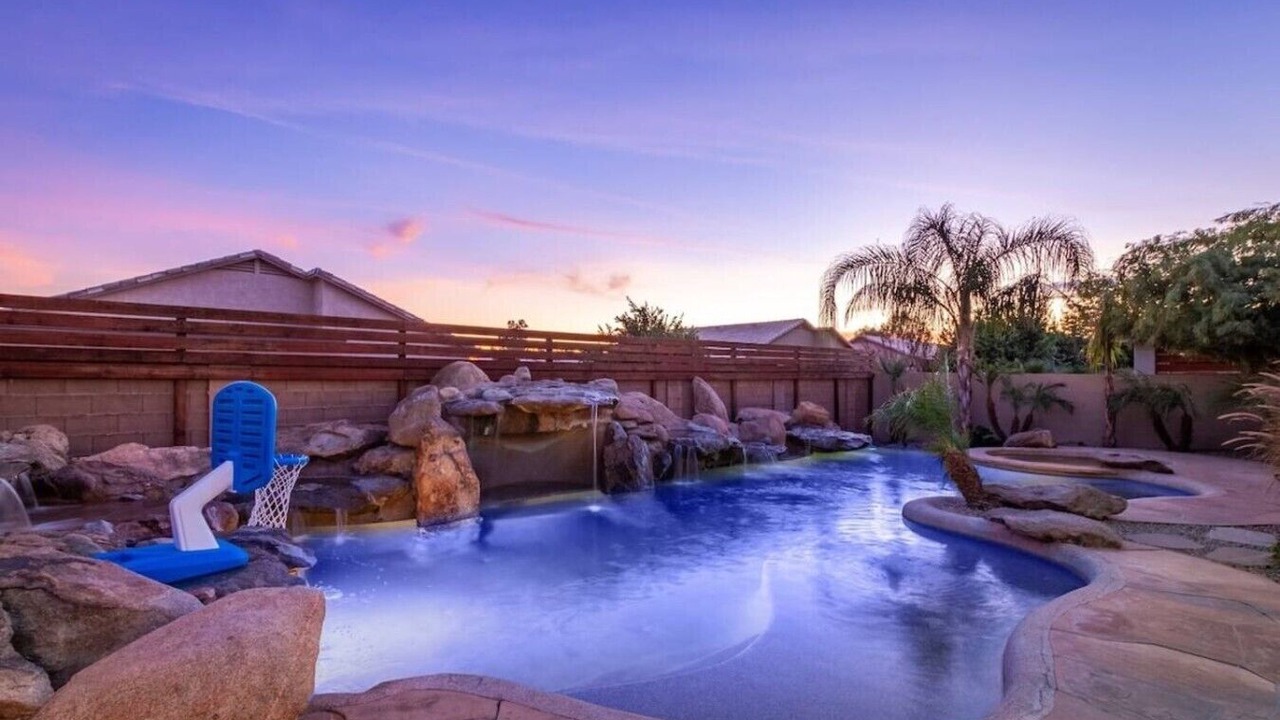 Photo of Outdoor in Paradise Valley Village