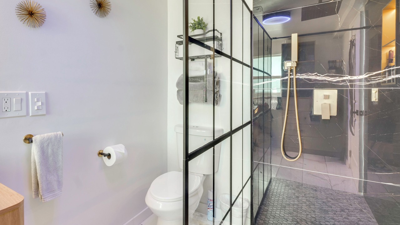 Photo of Bathroom in Encanto