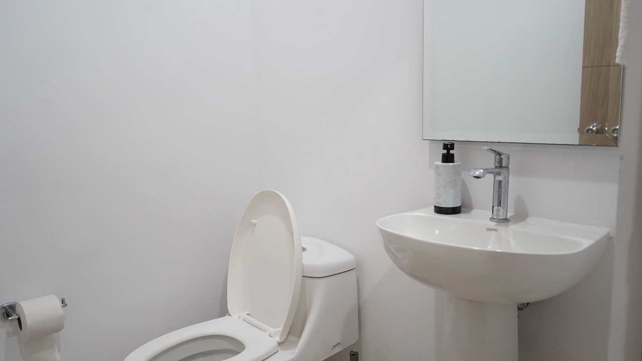 Photo of Bathroom in Cerritos