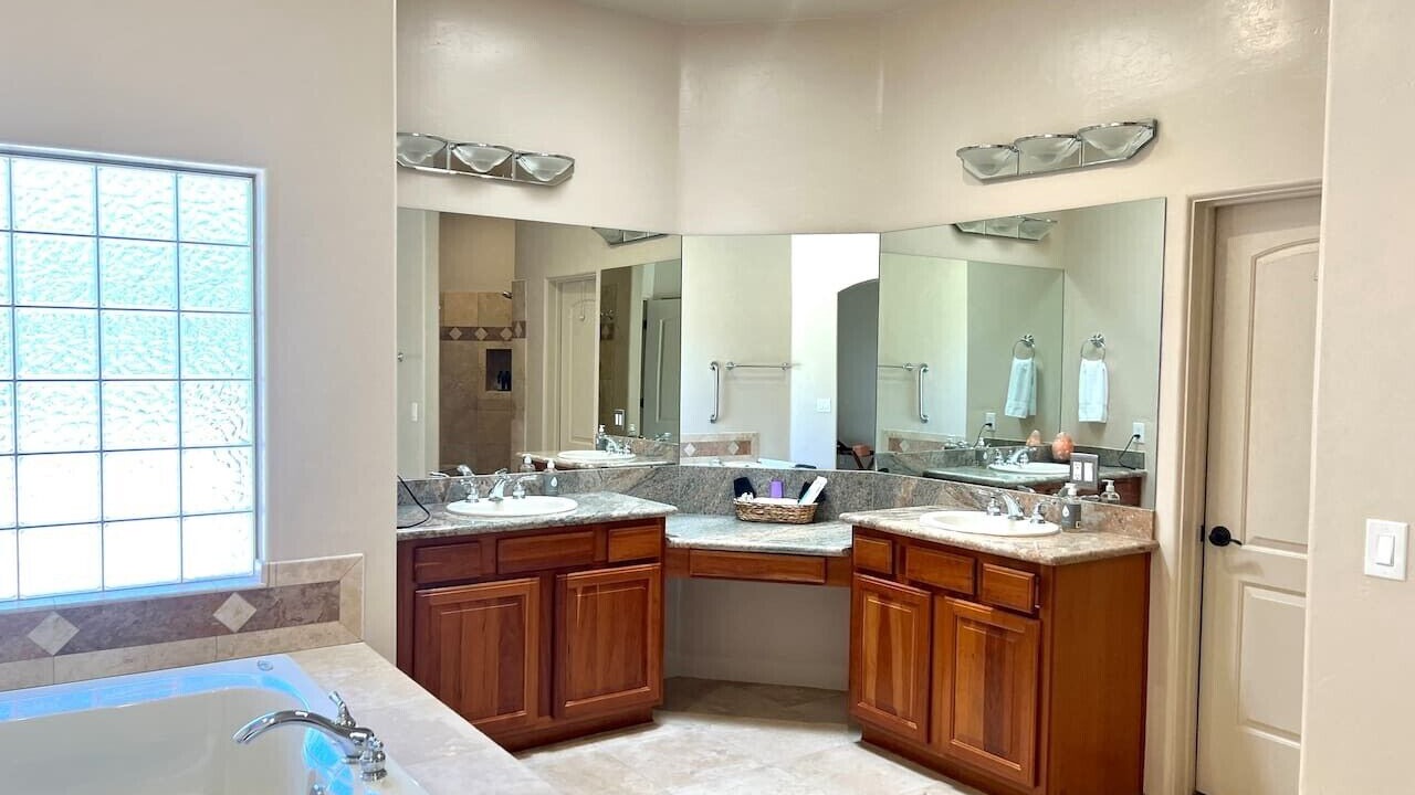 Photo of Bathroom in Vista Ciudad Estates