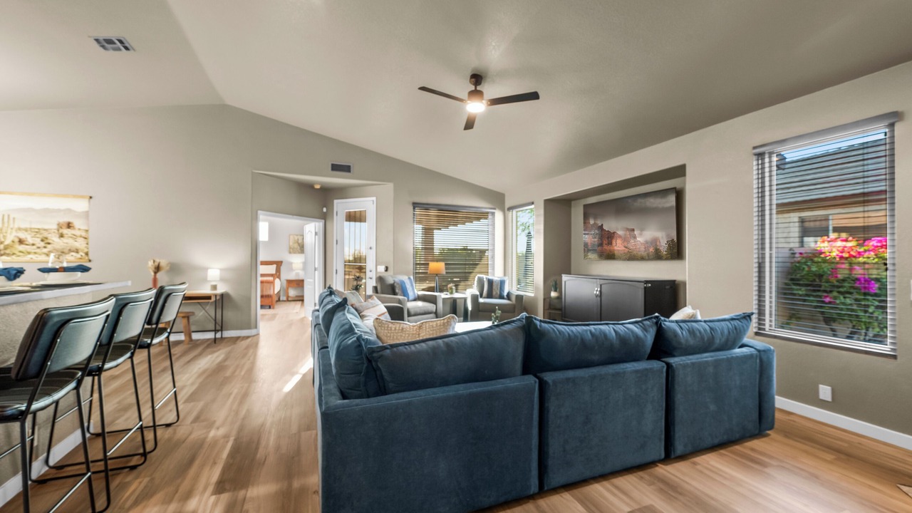 Photo of Livingroom in Gold Canyon