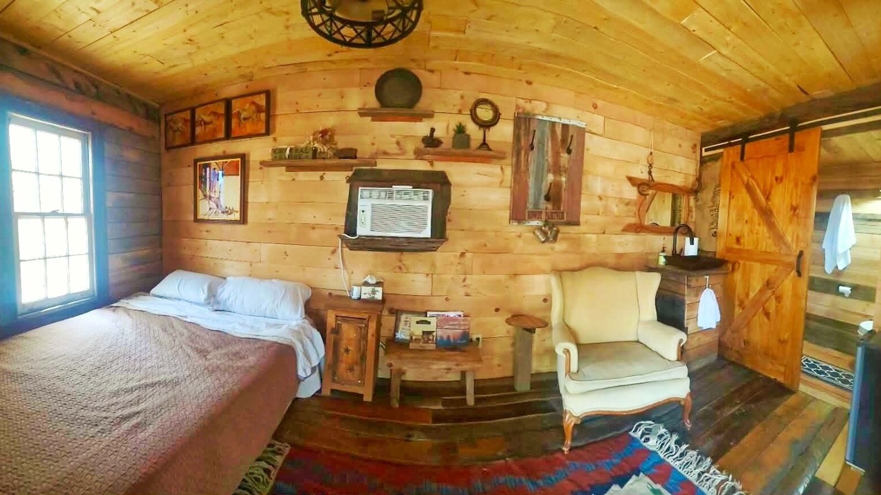 Photo of Bedroom in New River