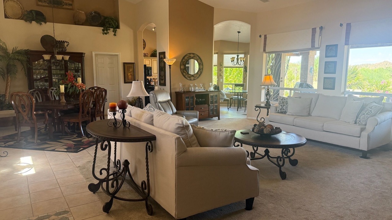 Photo of Livingroom in Gold Canyon