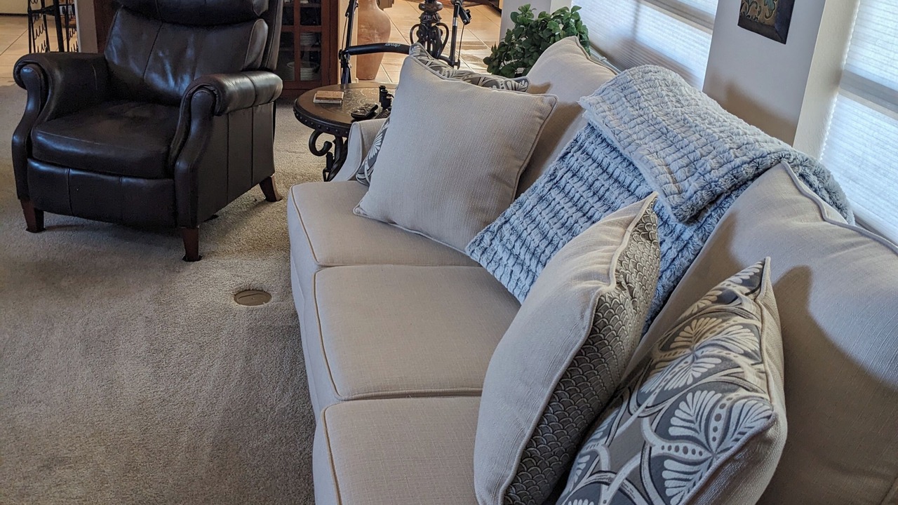 Photo of Livingroom in Gold Canyon