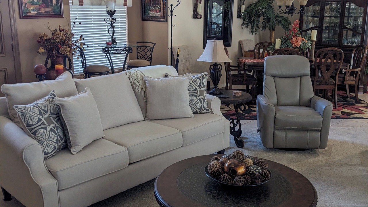 Photo of Livingroom in Gold Canyon