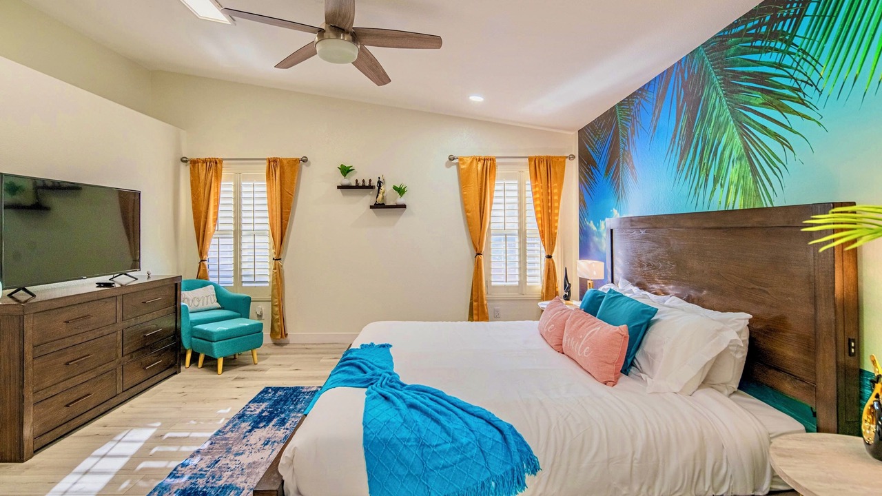 Photo of Bedroom in Continental Foothills