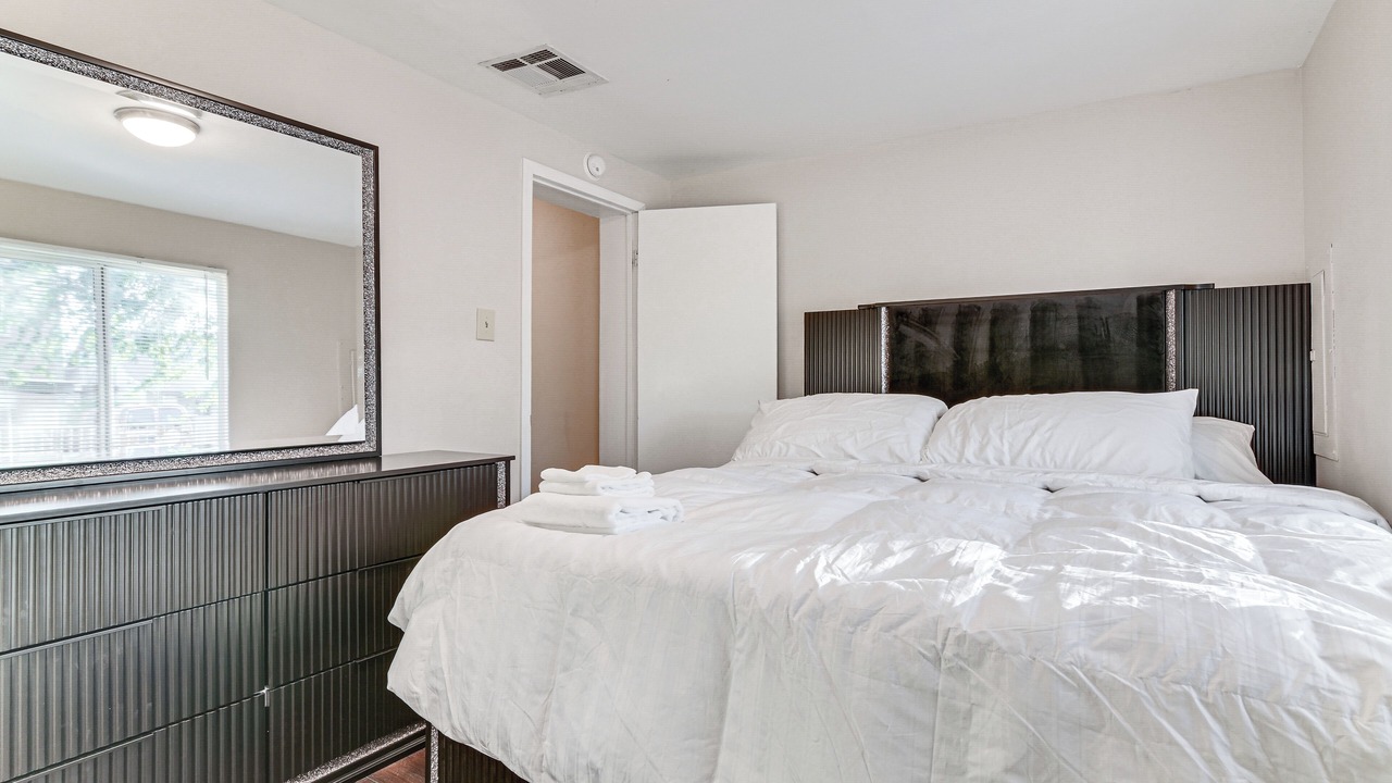 Photo of Bedroom in Governmental Mall