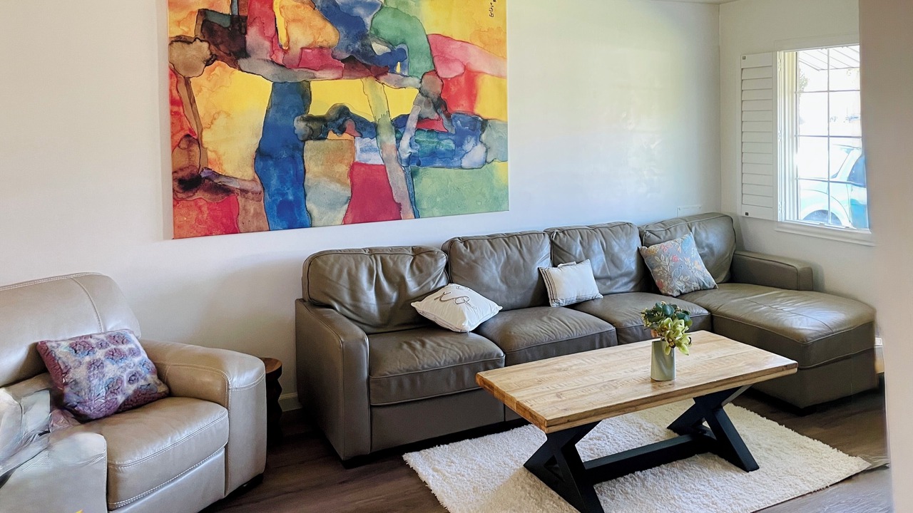 Photo of Livingroom in Encanto