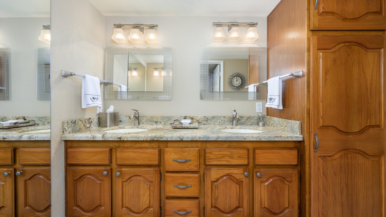 Photo of Bathroom in Paradise Valley Village