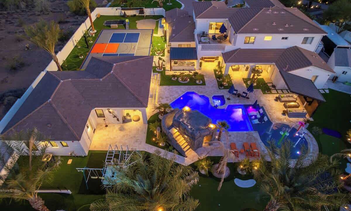 Photo of Outdoor in McDowell Acres