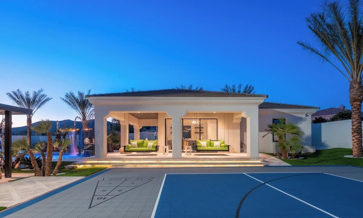 Photo of Outdoor in McDowell Acres