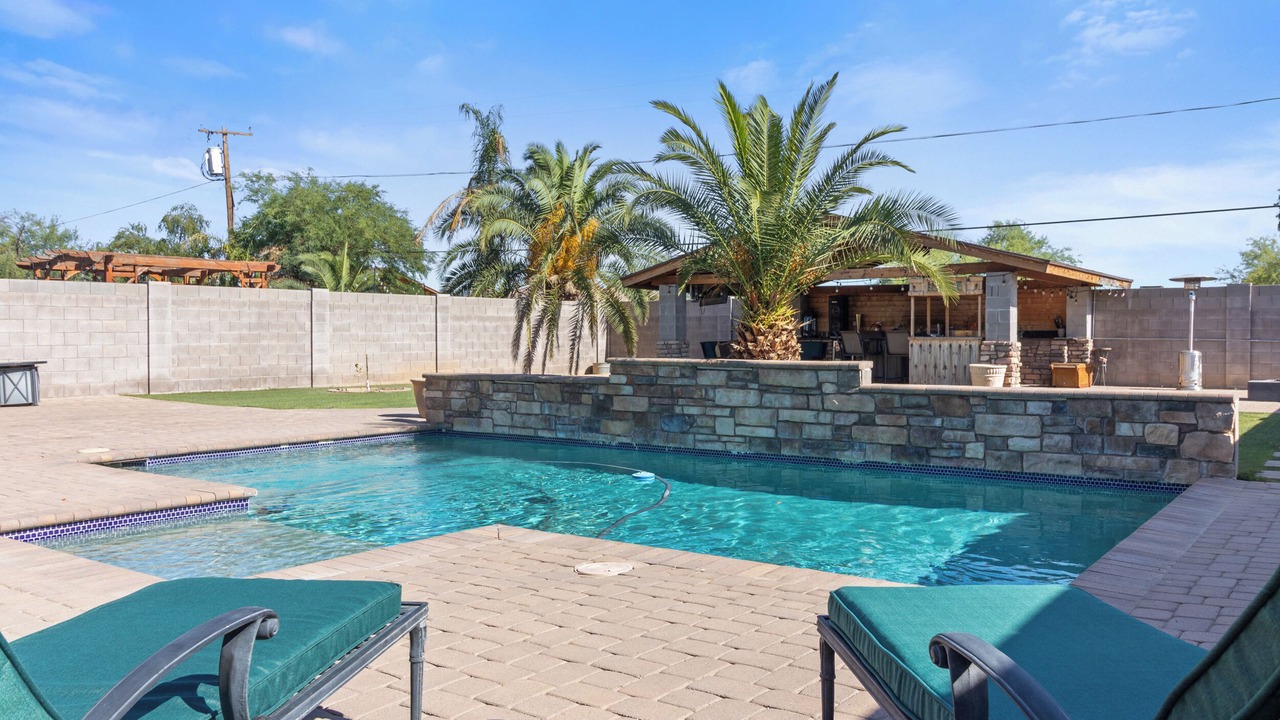 Photo of Outdoor in Paradise Valley Village