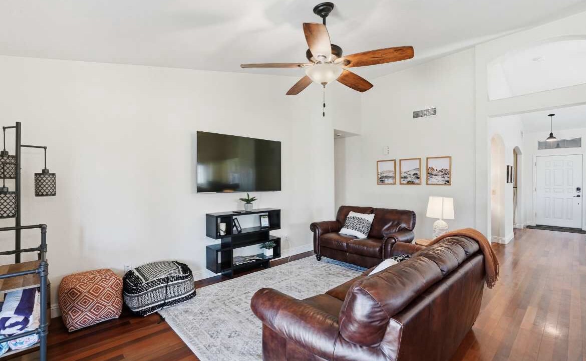 Photo of Livingroom in Springer Ranch