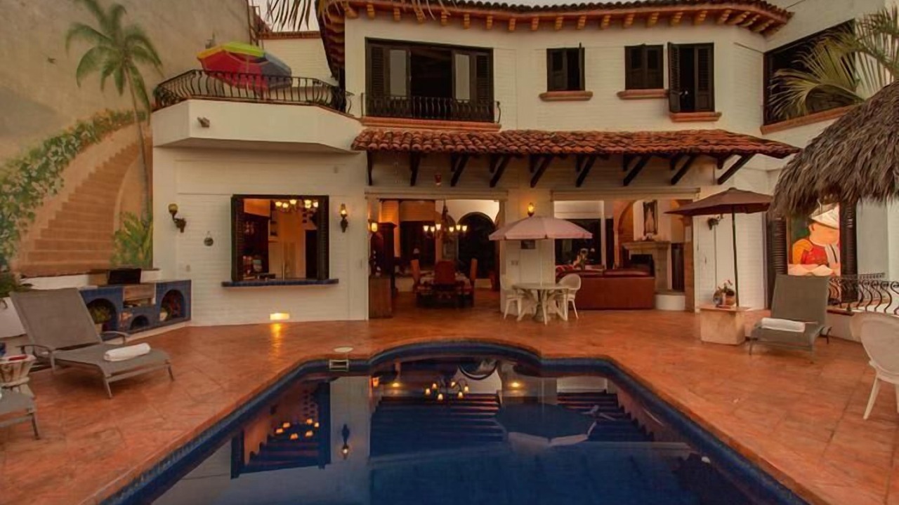 Photo of Outdoor in Romantic Zone