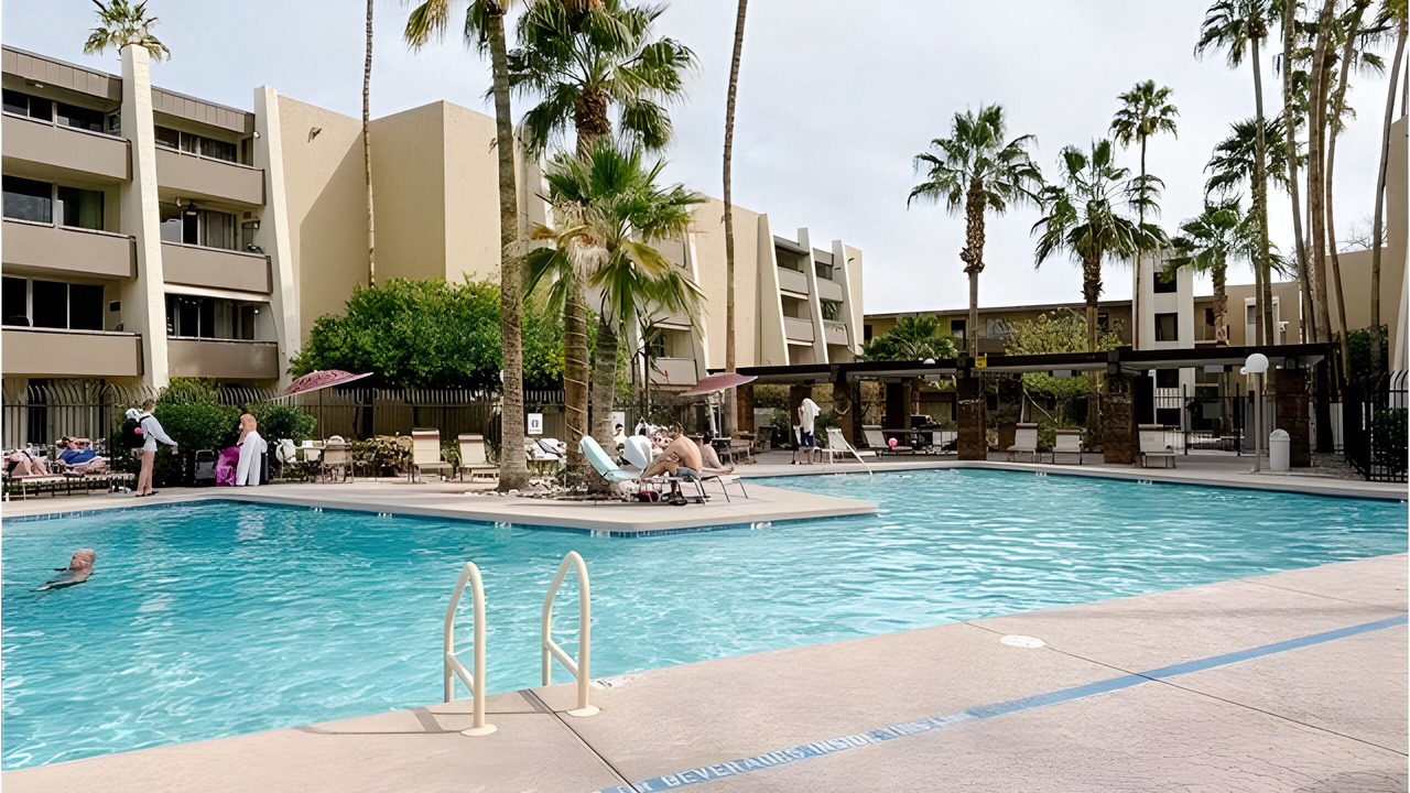Photo of Outdoor in Entertainment District