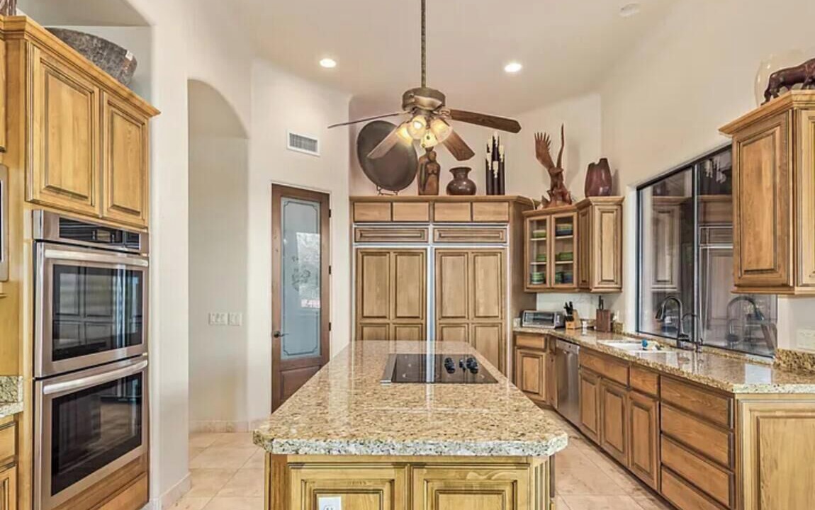 Photo of Kitchen in Rio Verde Foothills