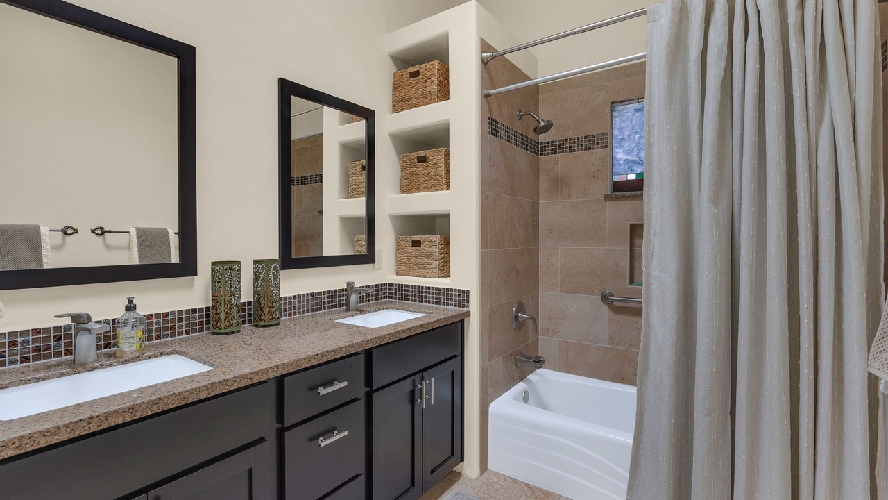 Photo of Bathroom in Tortolita