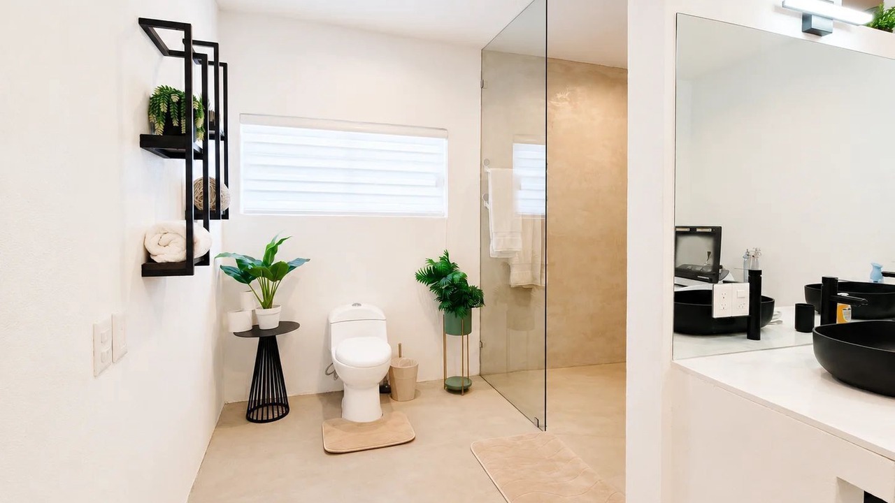 Photo of Bathroom in Los Ramblases