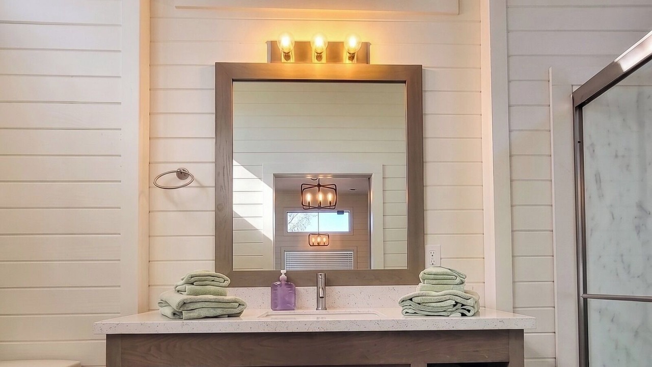 Photo of Bathroom in Cottonwood-Verde Village