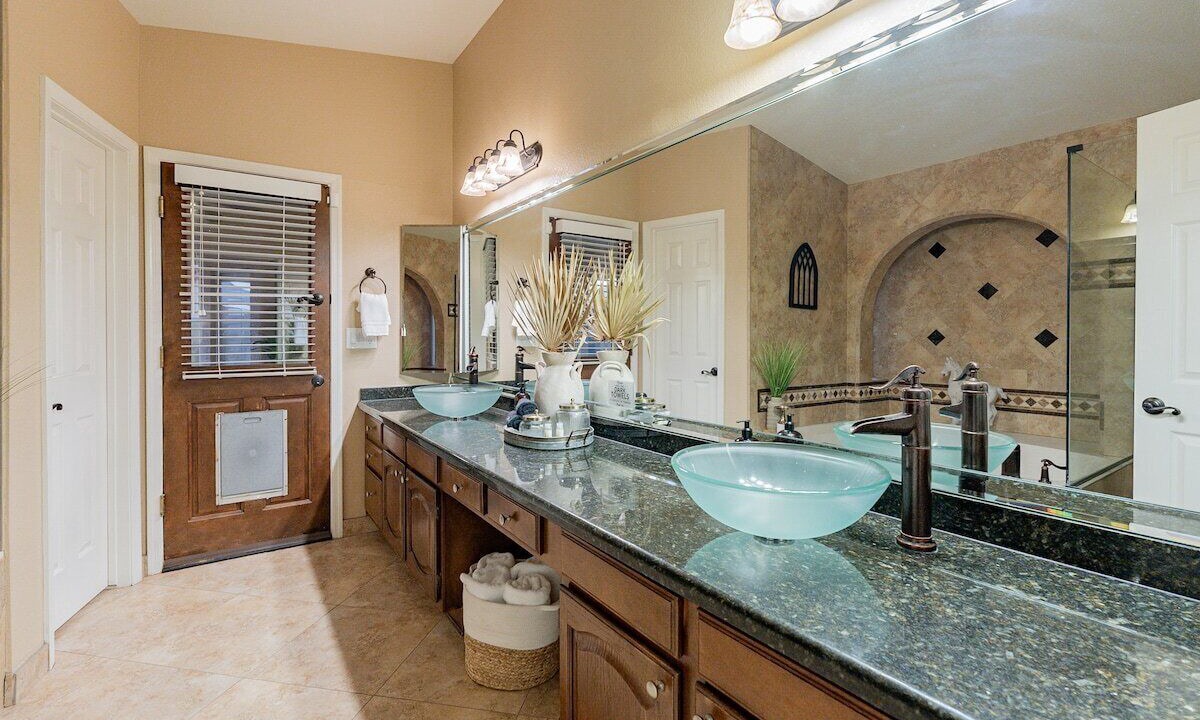 Photo of Bathroom in Paradise Park Vista