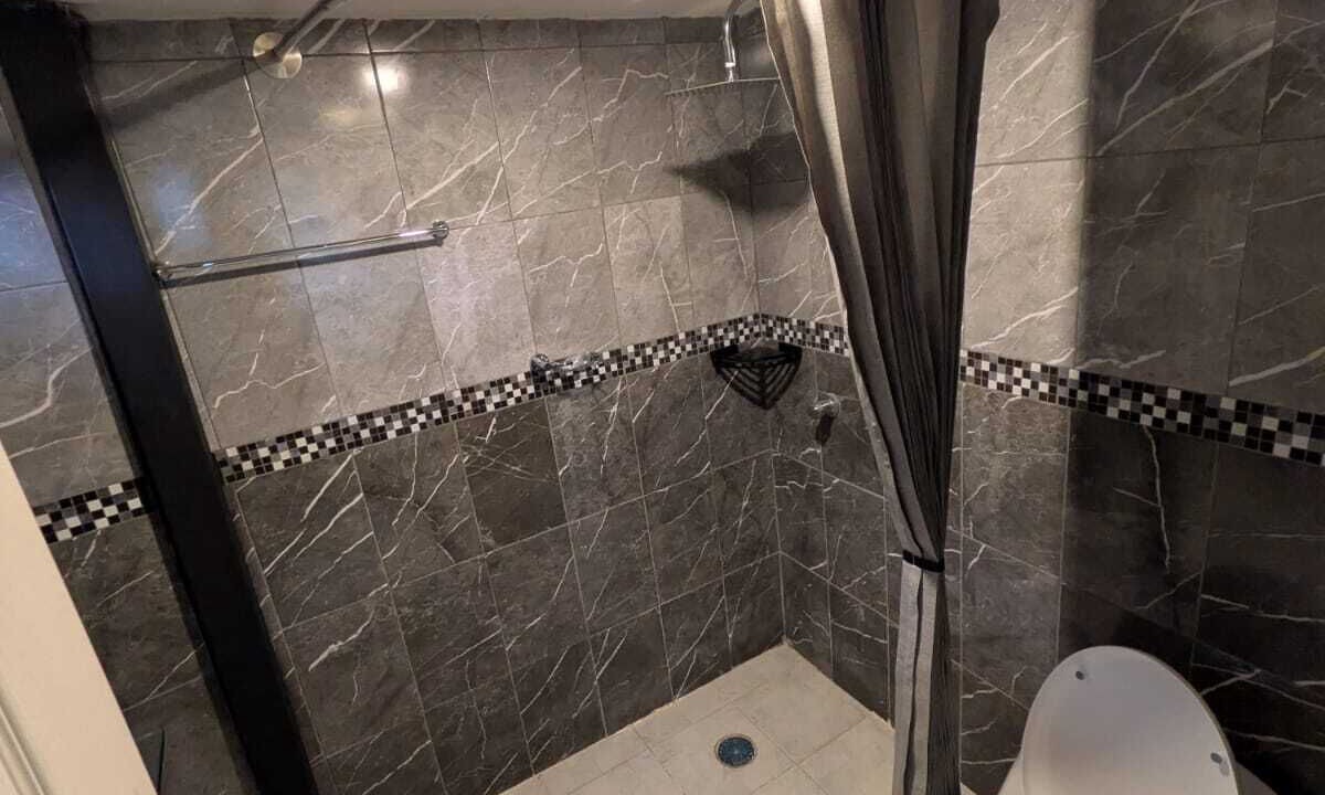 Photo of Bathroom in De La Merced