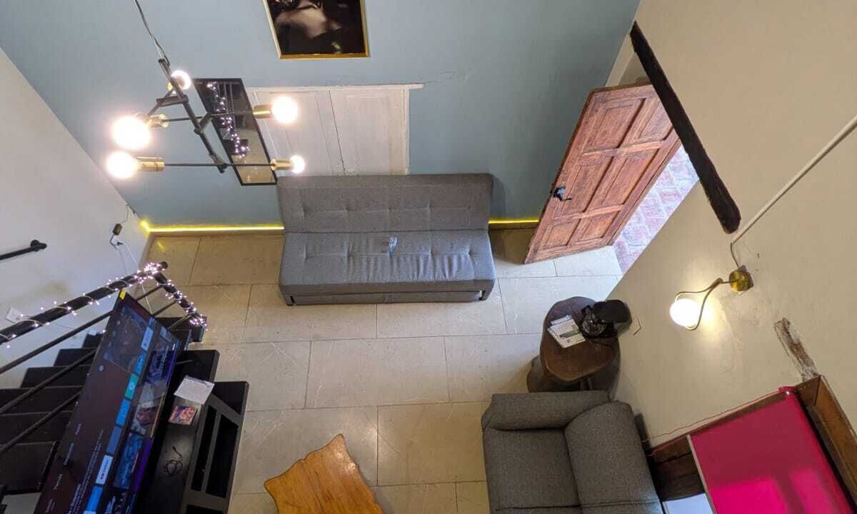 Photo of Livingroom in De La Merced
