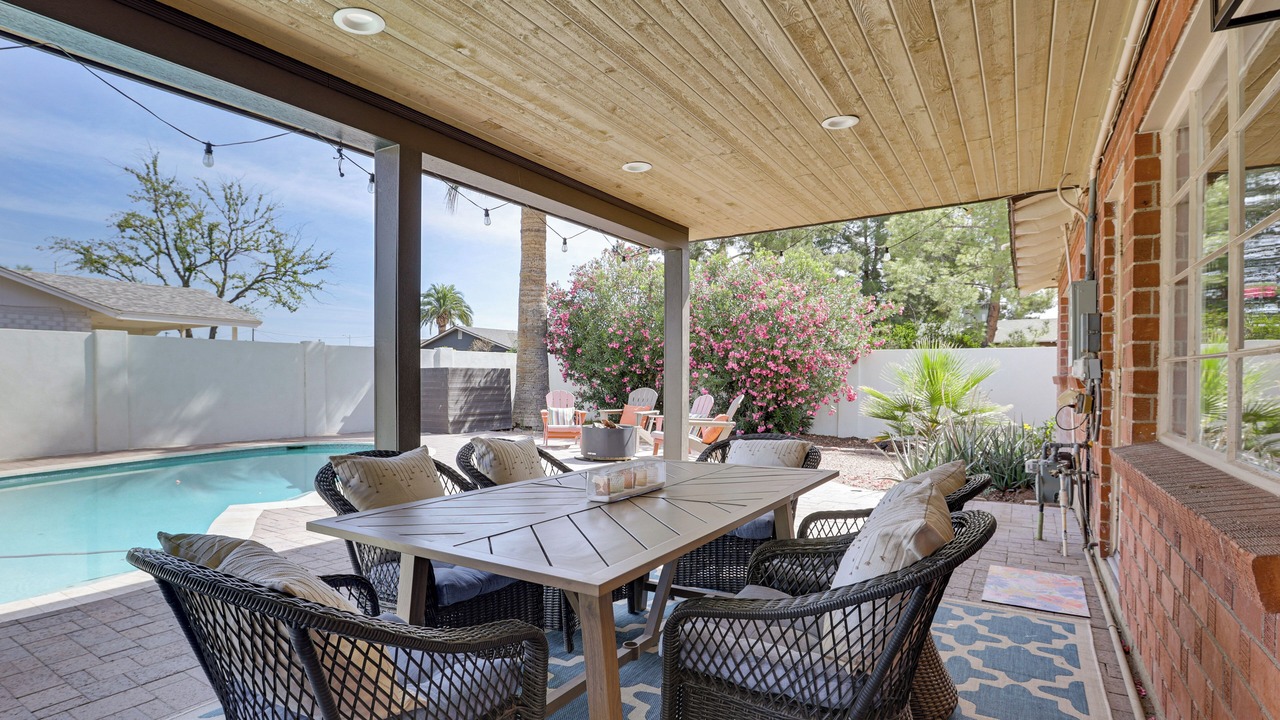 Photo of Outdoor in Scottsdale Estates Six