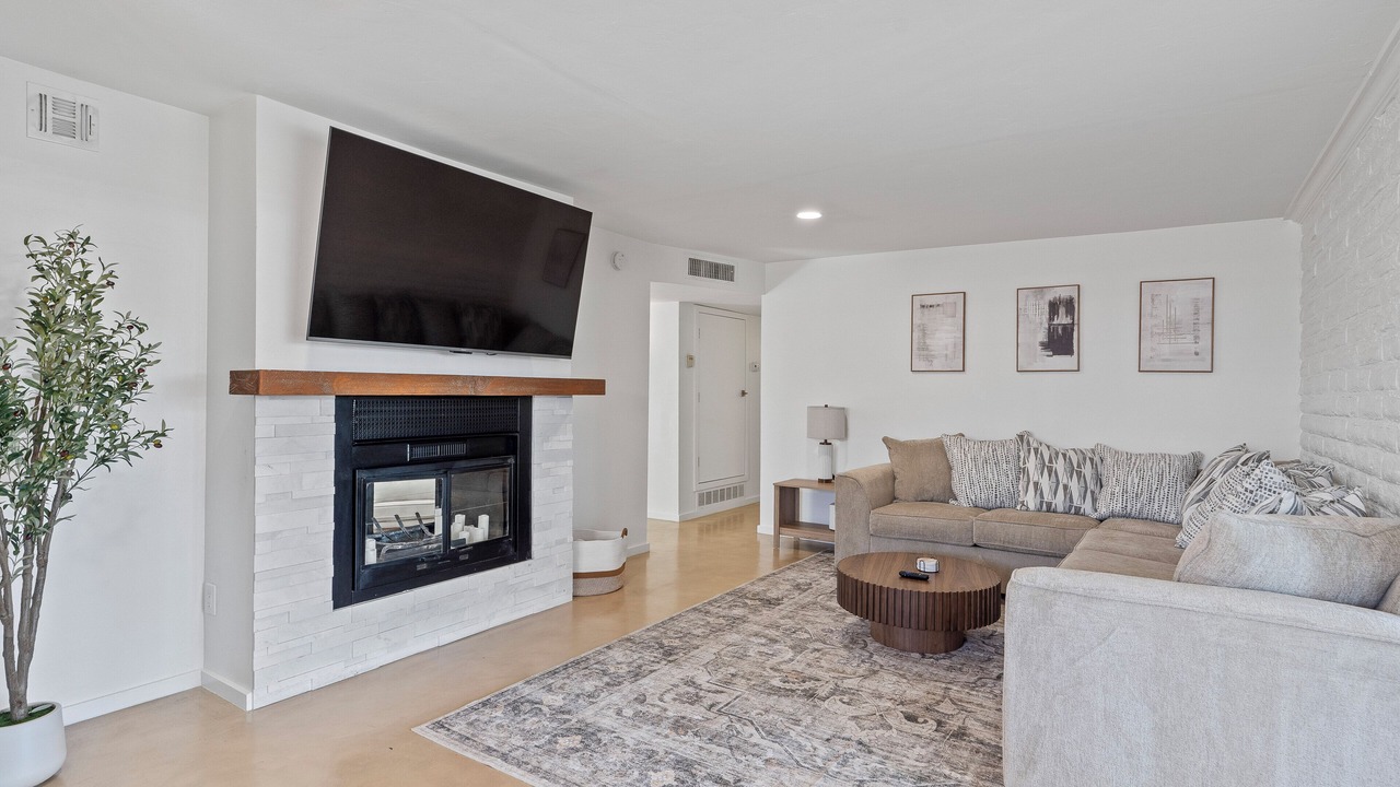 Photo of Livingroom in Tucson