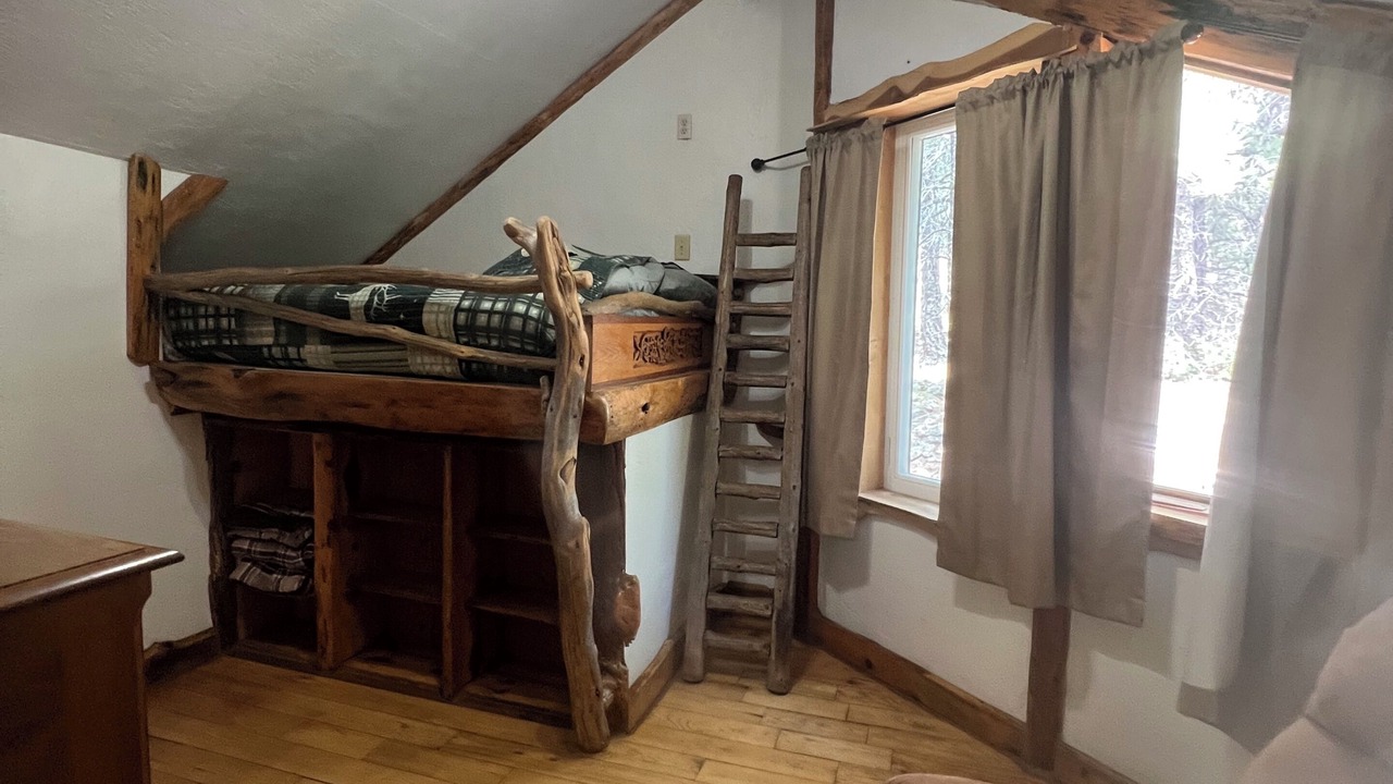Photo of Bedroom in Flagstaff