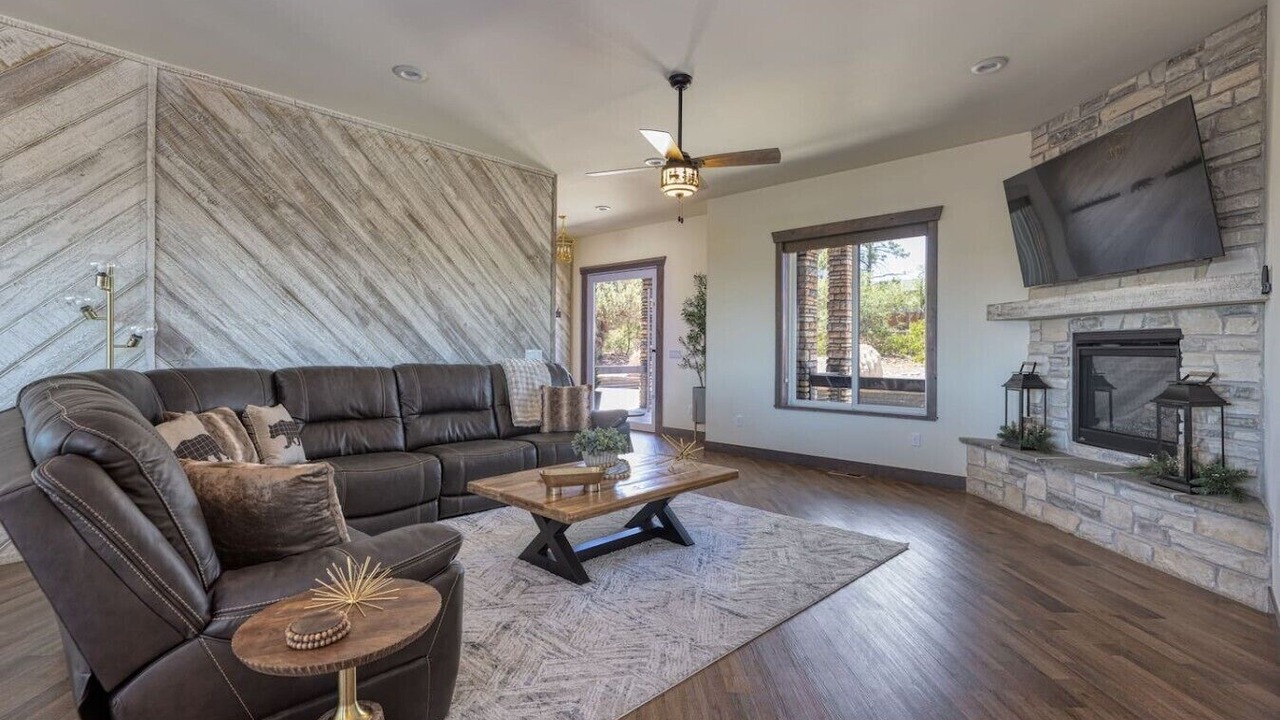 Photo of Livingroom in Sierra Pines