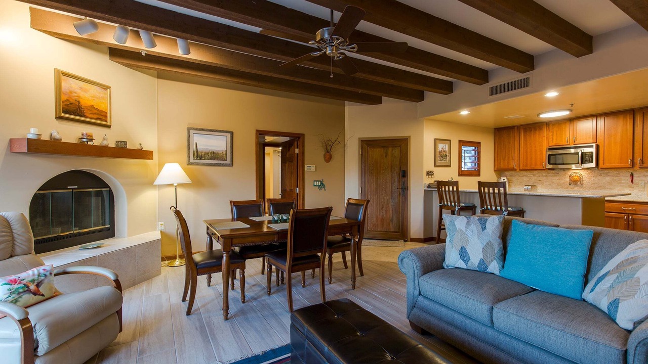 Photo of Livingroom in Starr Pass
