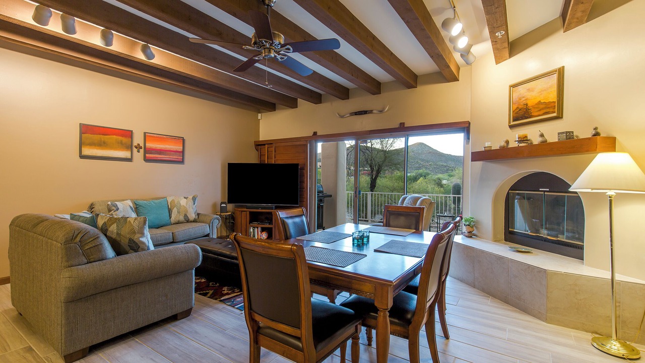 Photo of Livingroom in Starr Pass