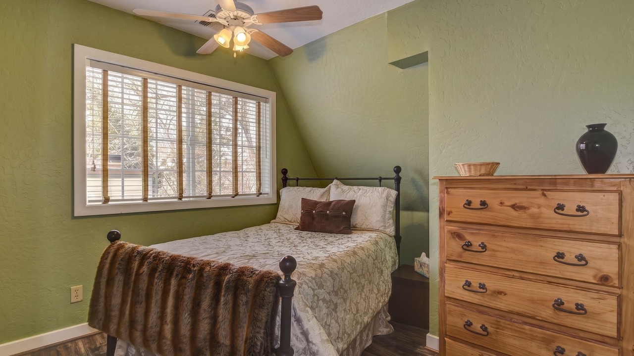 Photo of Bedroom in Nob Hill