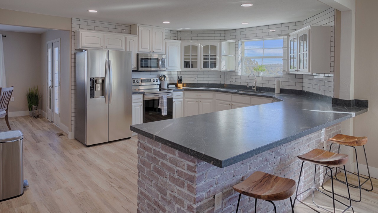 Photo of Kitchen in Clay Springs