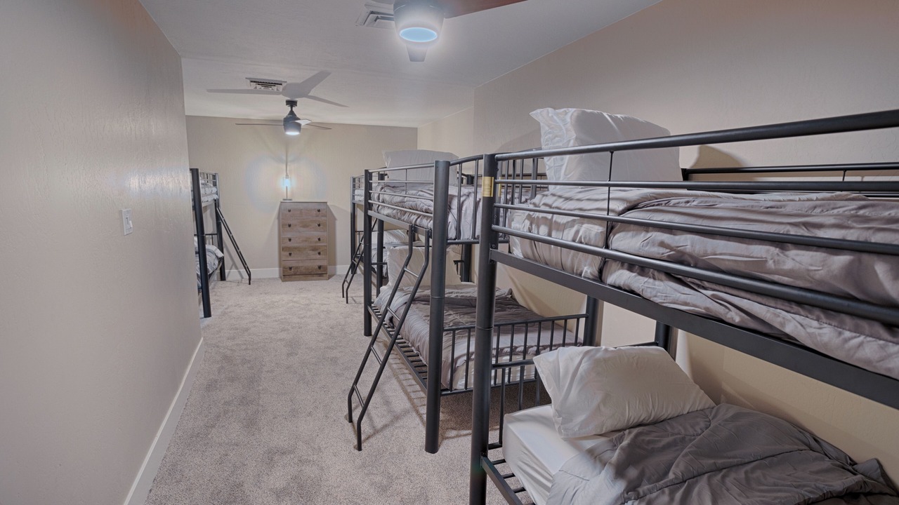 Photo of Bedroom in Clay Springs