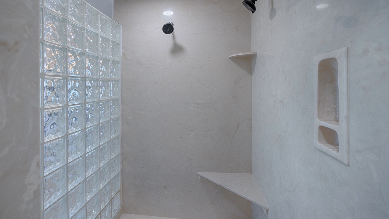 Photo of Bathroom in Clay Springs