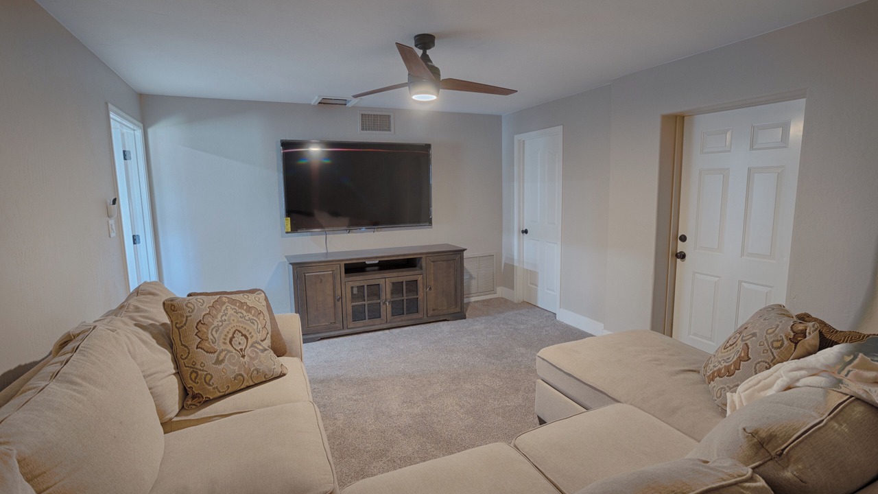 Photo of Livingroom in Clay Springs