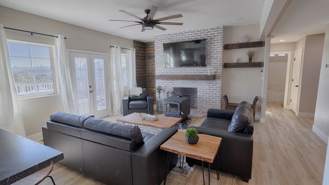 Photo of Livingroom in Clay Springs