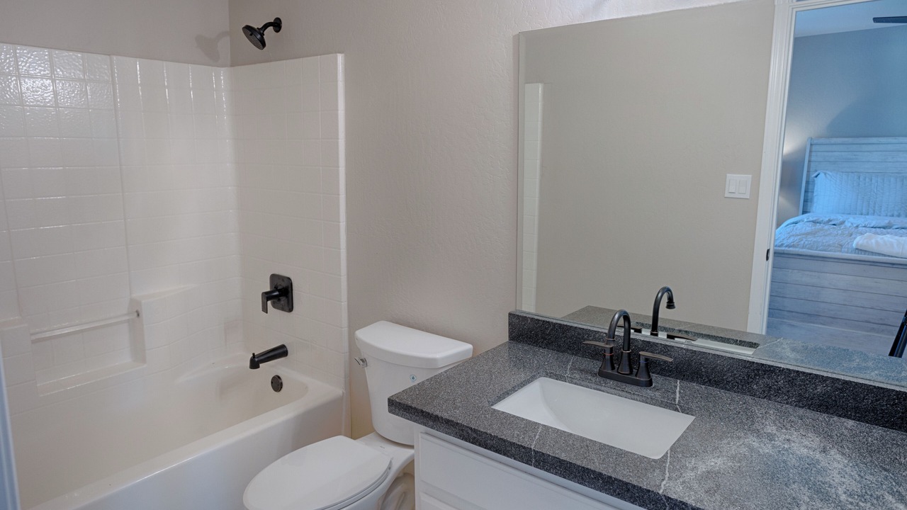 Photo of Bathroom in Clay Springs