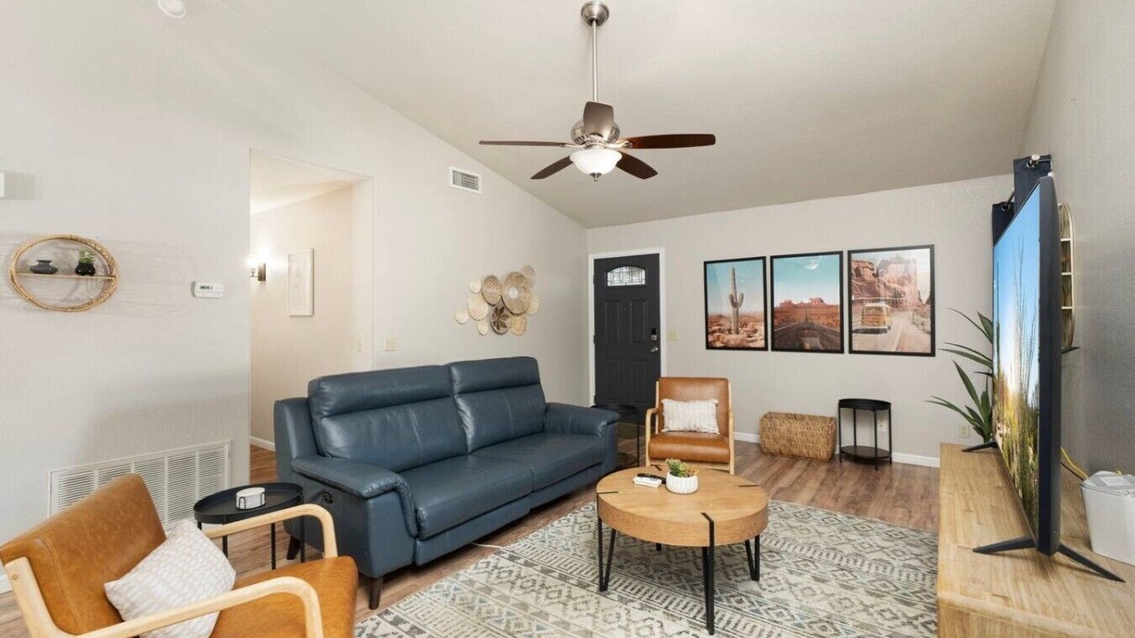 Photo of Livingroom in Garden Point