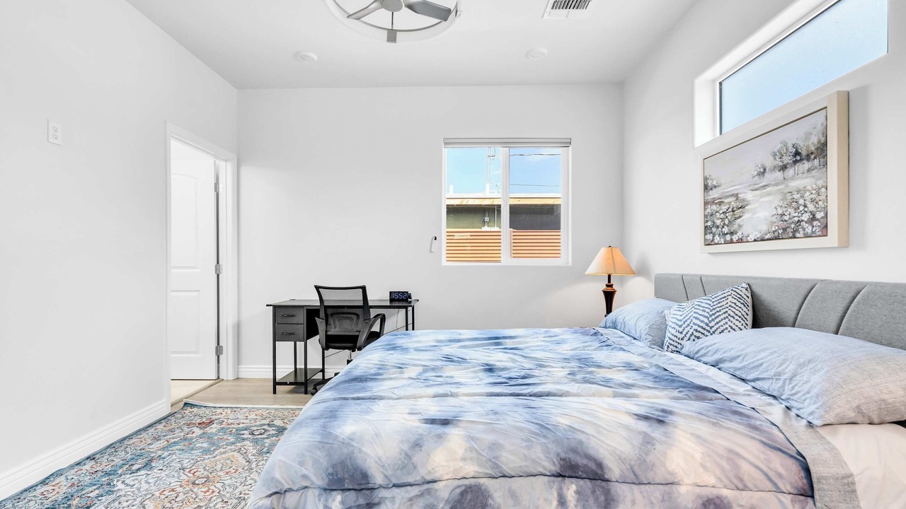 Photo of Bedroom in Barrio Hollywood