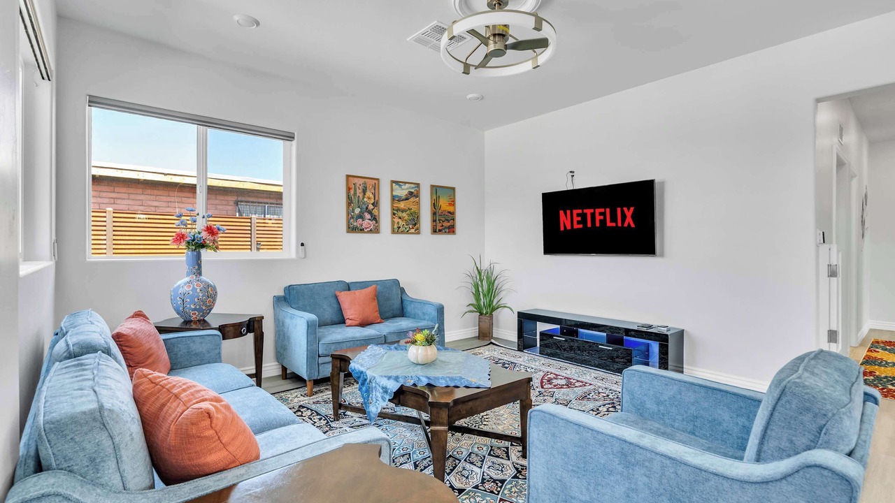 Photo of Livingroom in Barrio Hollywood