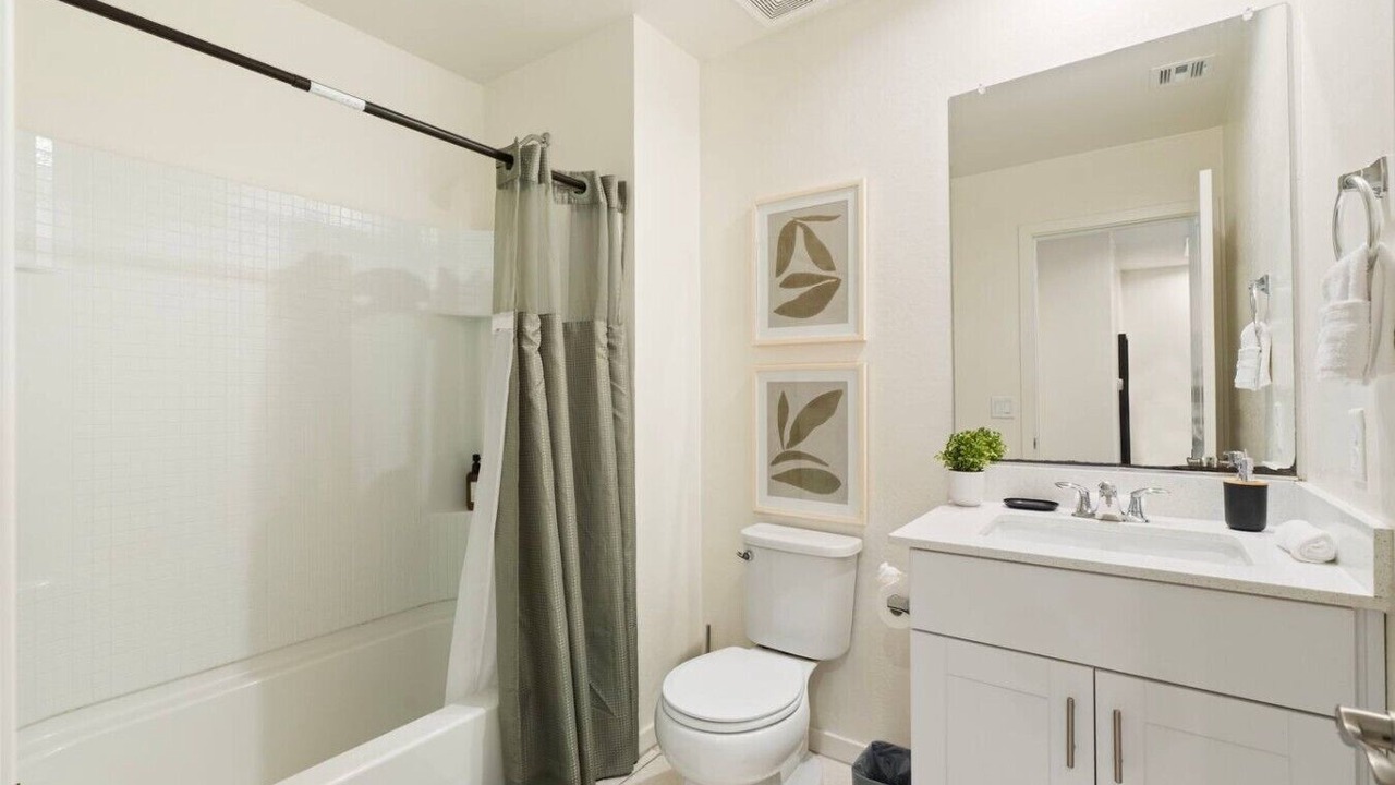 Photo of Bathroom in Encanto