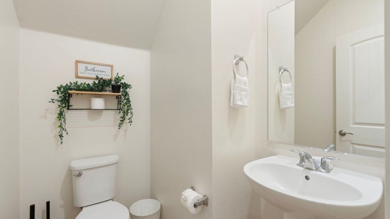 Photo of Bathroom in Encanto