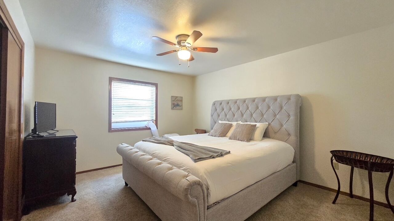 Photo of Bedroom in Munds Park