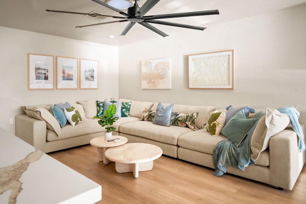 Photo of Livingroom in Parker Strip