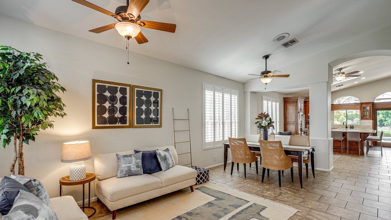 Photo of Livingroom in Arrowhead Lakes